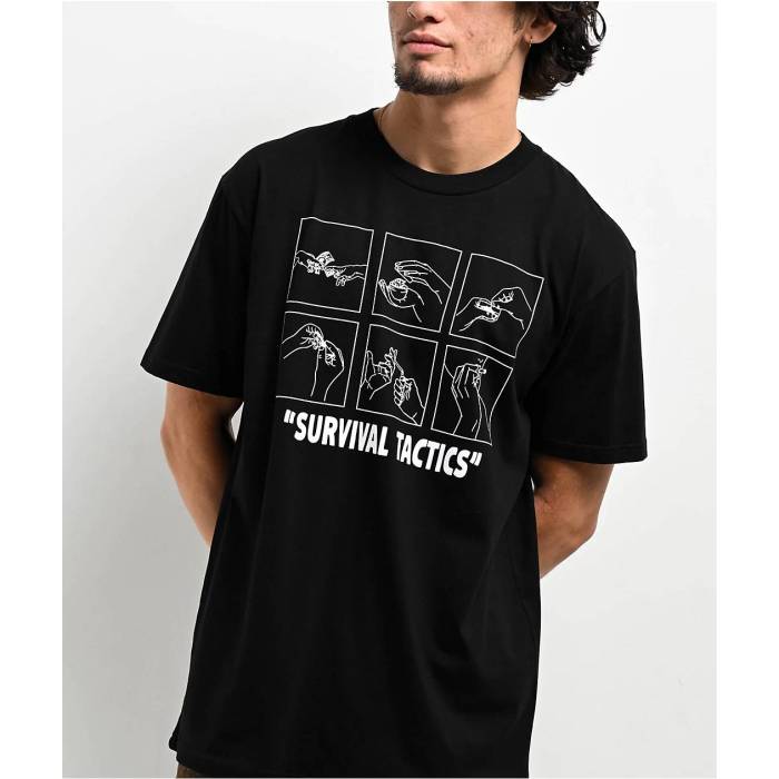 Push Trees 【 Survival Tactics Black T-Shirt Men\u0027s Black 】 黒いこと 黒いこと プルオーバー メンズ 黒いこと 黒いこと