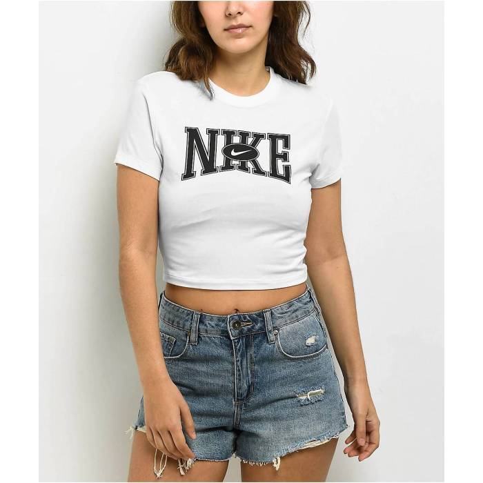 ナイキ Nike 【 Sportswear Street Logo White Slim Crop T-Shirt Women\u0027s White 】 street 表どおり ロゴタイプ 白いこと 白いこと slim か細い Crop クロップ プルオーバー レディース 白いこと 白いこと