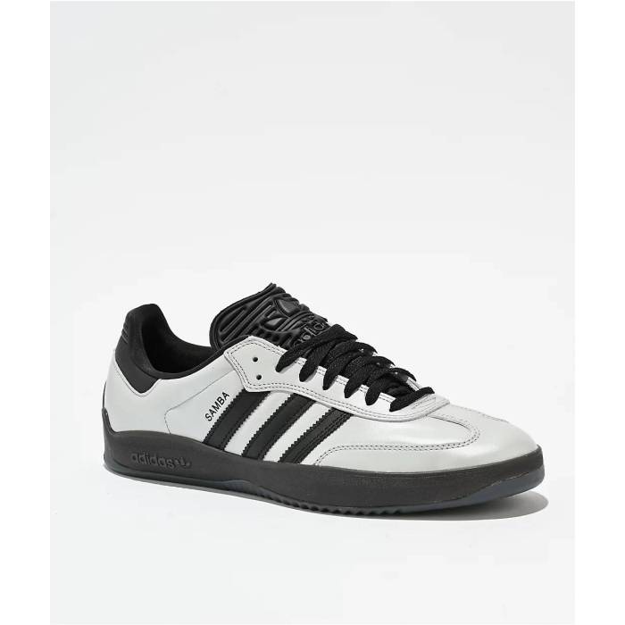アディダス Adidas 【 Puig Samba Silver Metallic \u0026 Core Black Skate Shoes Men\u0027s Silver 】 サンバ Silver しろがね色・しろがね色 中核グループ 黒いこと 黒いこと Skate 滑る シューズ 運動すること靴 メンズ Silver しろがね色・しろがね色