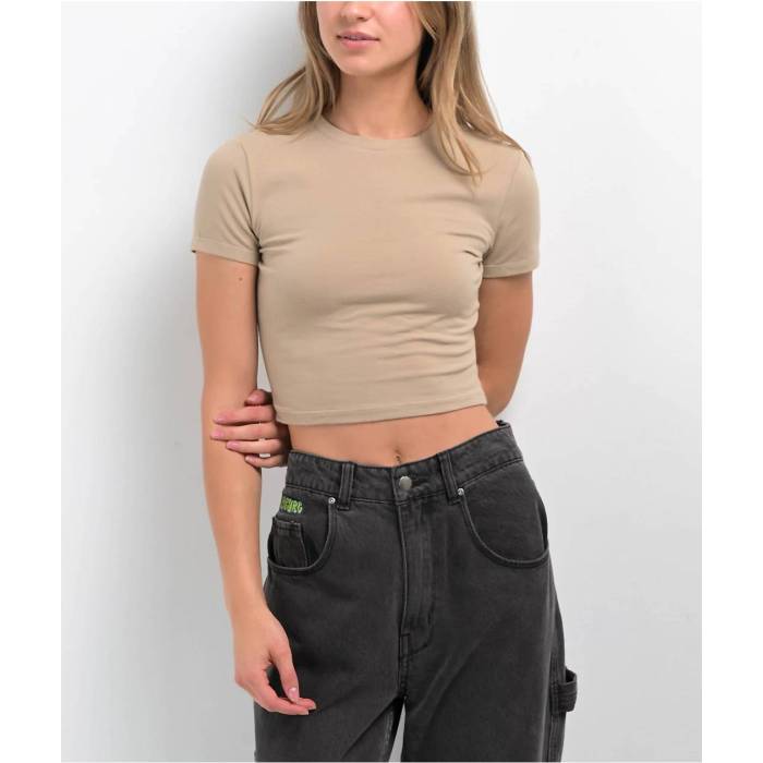 【★百貨店SALE★6/11真夜中2時迄】Zine 【 Brianna Khaki Buckle Crop T-Shirt Women\u0027s Khaki 】 カーキ バックル Crop クロップ ティーシャツ レディース カーキ