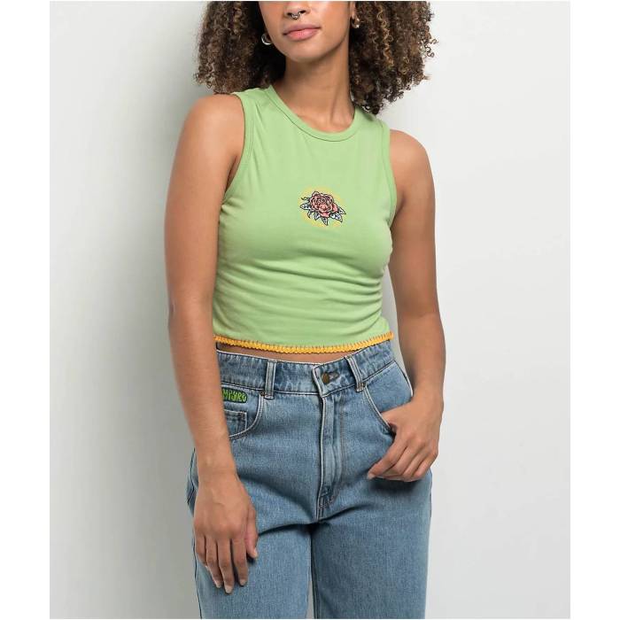 サンタ渡航 滑る Santa Cruz Skate 【 Santa Cruz Ringed Rose Green Crop Tank Top Women\u0027s Green 】 Rose さくら色 green 緑・緑であること Crop クロップ 貯蔵タンクいの一番 レディース green 緑・緑であること トップス-タンクトップ-レディースファッション