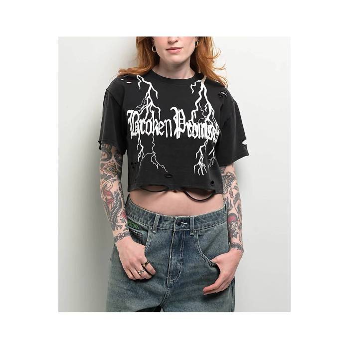 Broken Promises 【 Lightning Black Wash Crop T-Shirt Women's Black 】 ライトニング 黒色 ブラック Crop クロップ Tシャツ レディース 黒色 ブラック