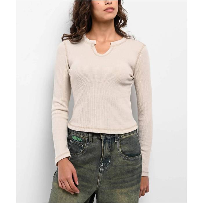 Freeworld 【 Thora Silver Birch Notch Thermal Long Sleeve Crop T-Shirt Women\u0027s Natural 】 Silver しろがね色・しろがね色 Sleeve 捩り Crop クロップ プルオーバー レディース 自然的