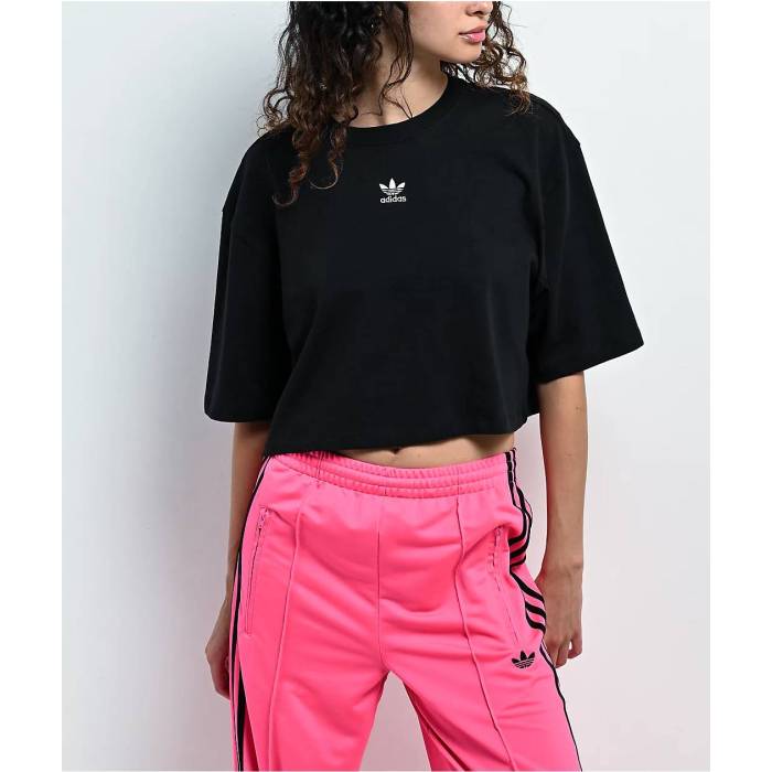 アディダス Adidas 【 Originals Essentials Black Boxy Crop T-Shirt Women\u0027s Black 】 オリジナルス 黒いこと 黒いこと Crop クロップ プルオーバー レディース 黒いこと 黒いこと