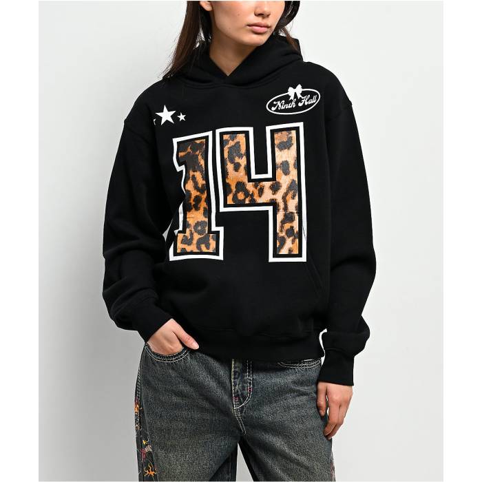 【★百貨店SALE★6/11真夜中2時迄】Ninth Hall 【 Varsity Rose Black Hoodie Women\u0027s Black 】 Rose サクラ色 黒いこと 黒いこと フーディー パーカー レディース 黒いこと 黒いこと