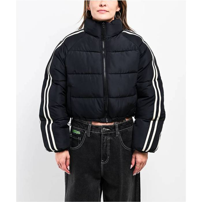 Stitch Fusion 【 Stripe Black Crop Puffer Jacket Women's Black 】 Stripe ストライプ 黒色 ブラック Crop クロップ Jacket ジャケット レディース 黒色 ブラック