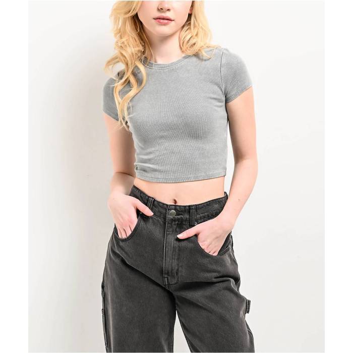 【★百貨店SALE★6/11真夜中2時迄】Zine 【 Irina Lead Wash Grey Crop T-Shirt Women\u0027s Blue 】 薄墨色 薄墨色 Crop クロップ ティーシャツ レディース 青碧 青碧