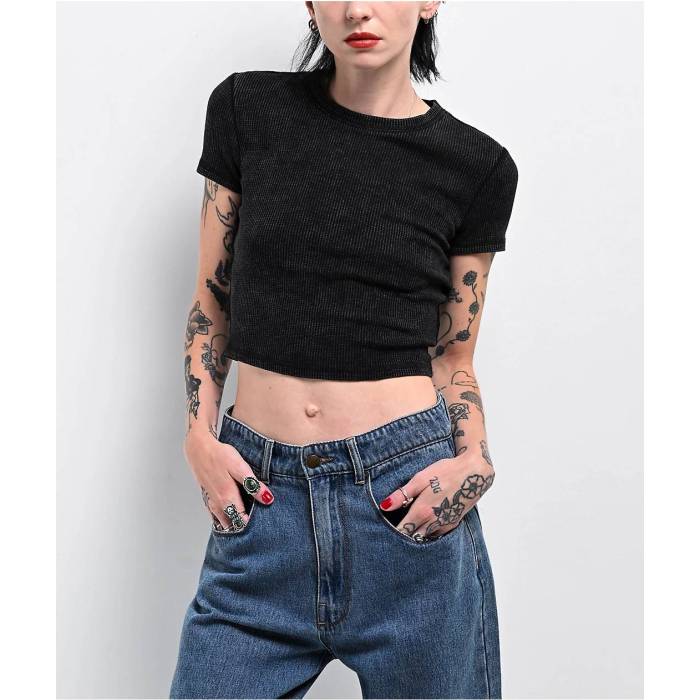 【★百貨店SALE★6/11真夜中2時迄】Zine 【 Carmina Caviar Mineral Wash Thermal Crop T-Shirt Women\u0027s Black 】 Crop クロップ ティーシャツ レディース 黒いこと 黒いこと