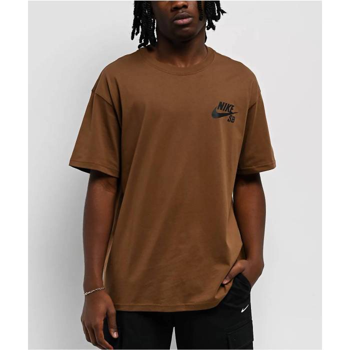 ナイキ Nike 【 Sb Logo Brown T-Shirt Men's Brown 】 エスビー ロゴ 茶色 ブラウン Tシャツ メンズ 茶色 ブラウン｜スニケス
