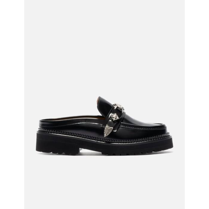 Toga Pulla 【 Vibram Metal Loafer Women Black 】 金属元素 置き目毛皮 シューズ レディース 黒いこと 黒いこと