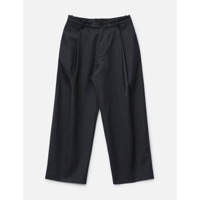 Coor 【 Stripe Wool Blend Pleated Trousers Men Charcoal Gray 】 Stripe 縞模様 メンズ 濃灰色 gray 薄墨色・薄墨色・薄墨色