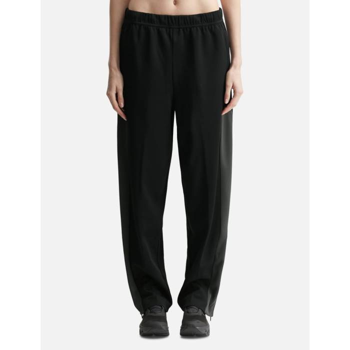 オン On 【 X Bureau Borsche Track Pants Ik Unisex Black/ Eclipse 】 トラック ユニセックス 黒色 ブラック