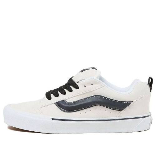 ヴァンズ バンズ 白色 ホワイト 黒色 ブラック 'SUEDE BLACK' スニーカー レディース VANS KNU-SKOOL WHITE VN0009QCYB2 / WHITE BLACK