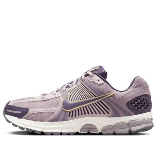 ナイキ 望遠レンズ プラチナム 紫 相撲取り草 野球クラブ ゴールド \u0027PLATINUM VIOLET\u0027 スニーカー メンズ NIKE AIR ZOOM VOMERO 5 HQ3643-019 / PLATINUM VIOLET TEAM GOLD LIGHT