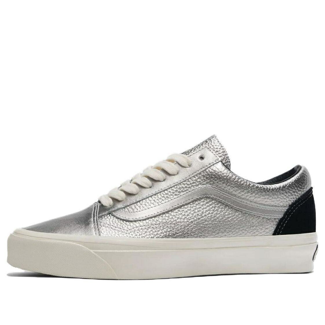 ヴァンズ バンズ プレミアム 銀色 シルバー オールドスクール 'SILVER' スニーカー メンズ VANS PREMIUM OLD SKOOL 36 VN000CNGSLV / SILVER