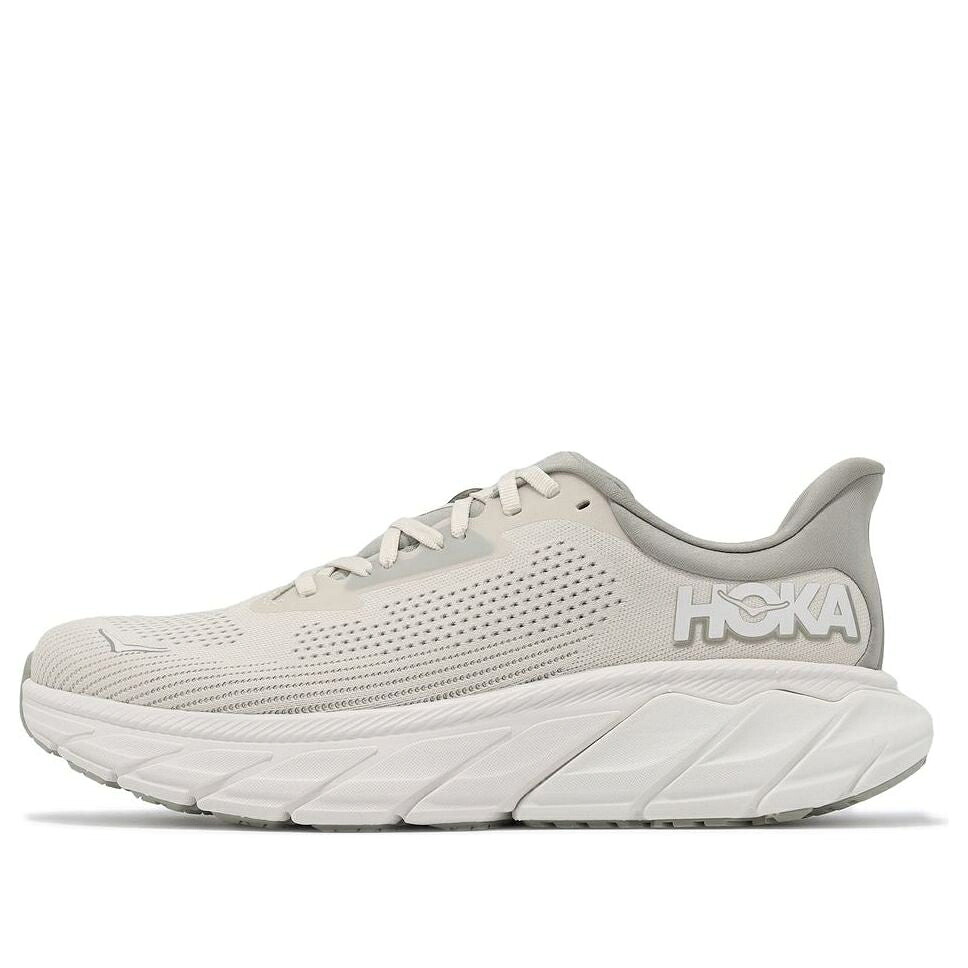 ホカオネオネ \u0027OAT BARLEY\u0027 スニーカー メンズ HOKA ONE ONE HOKA ONE ARAHI 7 2E WIDE MILK 1147870-OKB / OAT MILK BARLEY