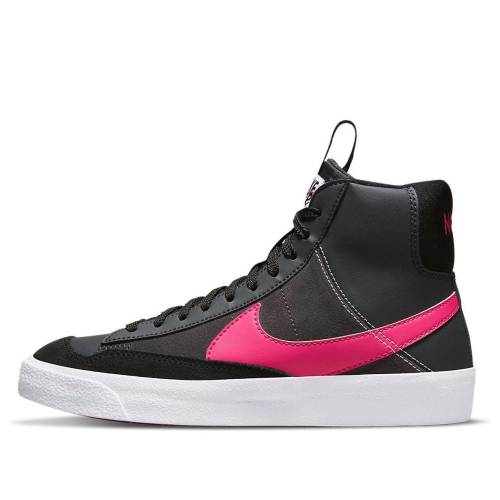 ナイキ ブレイザー ミッド スケート スニーカー 運動靴 黒色 ブラック ジュニア キッズ NIKE (GS) BLAZER MID 77 SE D SKATE SHOES DH8640-001 / BLACK ベビー マタニティ スニーカー 29,640円