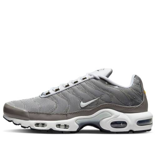 ナイキ マックス 黒色 ブラック エアマックスプラス 'FLAT PEWTER' スニーカー メンズ NIKE AIR MAX PLUS SE DV7665-002 / FLAT PEWTER PHOTON DUST BLACK｜スニケス
