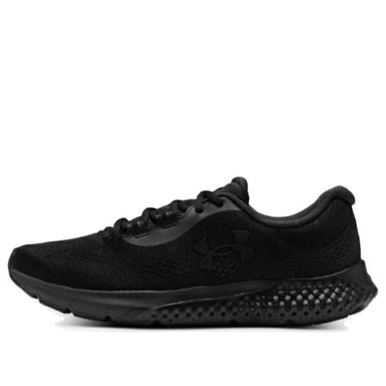 黒色 ブラック アンダーアーマー TRIPLE BLACK スニーカー メンズ UNDER ARMOUR UNDER ARMOUR CHARGED ROGUE 4 3026998-002 / BLACK