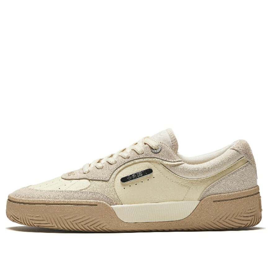 虎前日 \u0027TAN GUM\u0027 スニーカー メンズ ANTA KAI TRIBE 112431805S-1 / TAN GUM