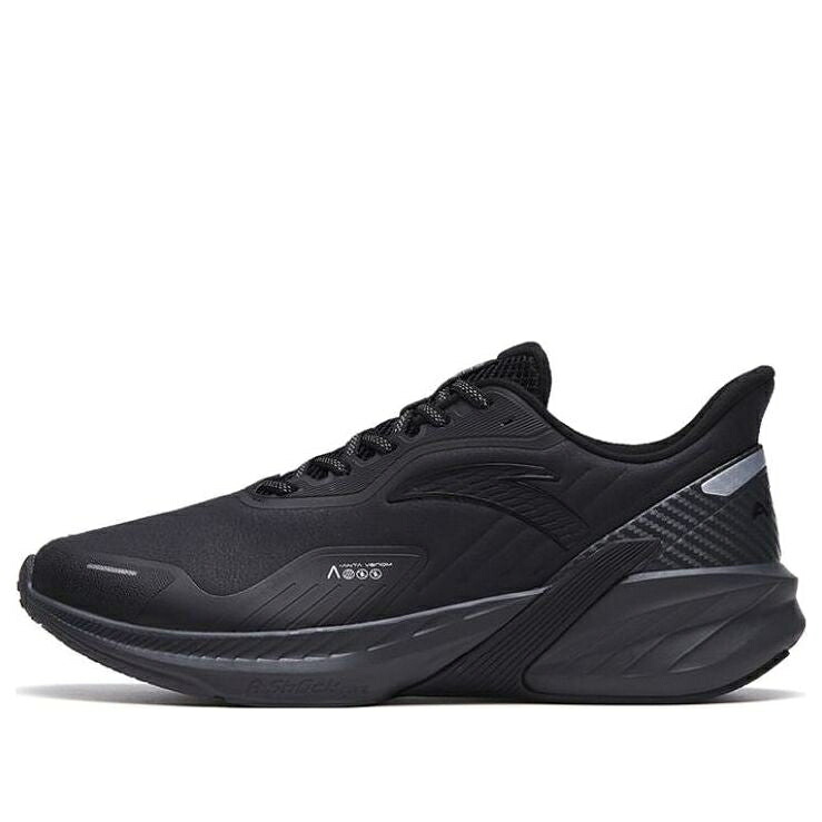 黒色 ブラック 'BLACK' スニーカー メンズ ANTA STING 4 LOW 112315520-7 / BLACK｜スニケス 24,198円