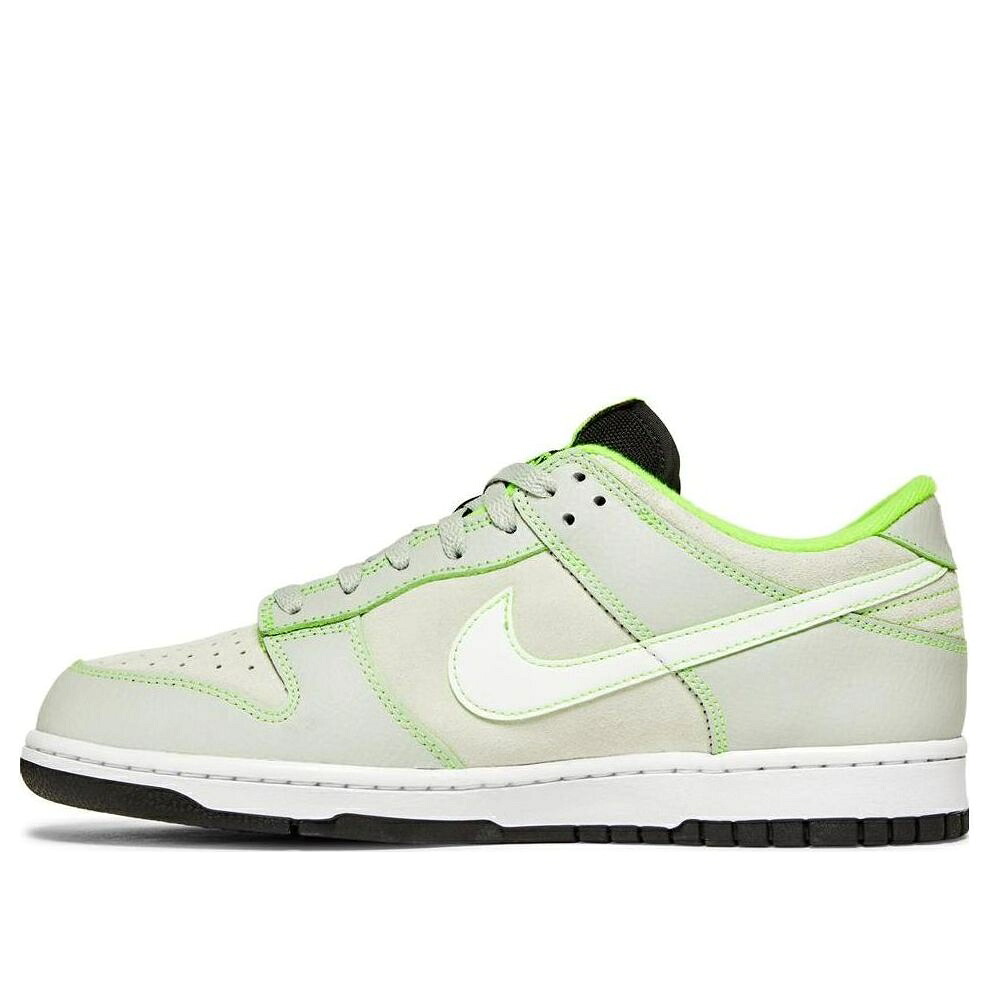 ナイキ ダンク オレゴン 銀色 シルバー 白色 ホワイト 黒色 ブラック ダンクロー \'UNIVERSITY PE\' スニーカー メンズ NIKE DUNK LOW OF OREGON FQ7260-001 / LIGHT SILVER WHITE BLACK