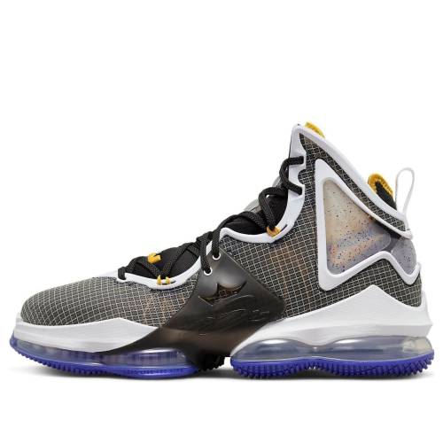 ナイキ レブロン 黒いこと 黒いこと 白いこと 白いこと 紫 パープル \u0027GRADUATE\u0027 スニーカー メンズ NIKE LEBRON 19 CZ0203-002 / BLACK WHITE PURPLE