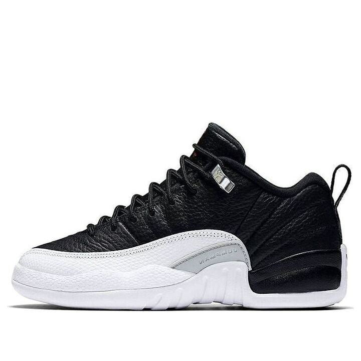 ナイキ ジョーダン 黒色 ブラック 赤 レッド 白色 ホワイト 'PLAYOFFS' ジュニア キッズ JORDAN (GS) AIR 12 RETRO LOW 308305-004 / BLACK GYM RED WHITE ベビー マタニティ スニーカー