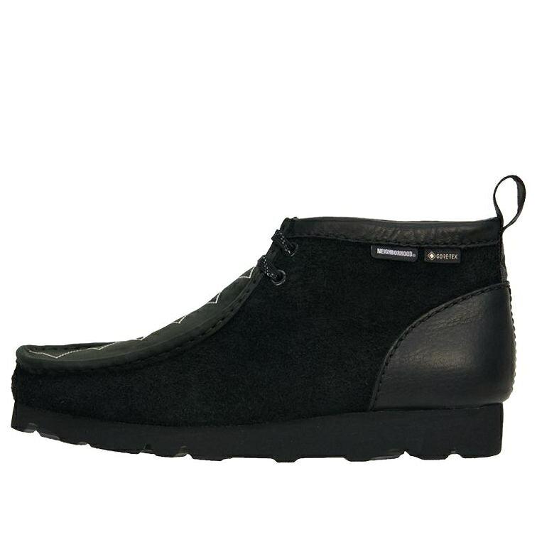 クラークス スニーカー 運動靴 黒色 ブラック 'BLACK' スニーカー メンズ CLARKS ORIGINAL X NEIGHBORHOOD WALLABEE GTX ANKLE SHOES 261667687 / BLACK