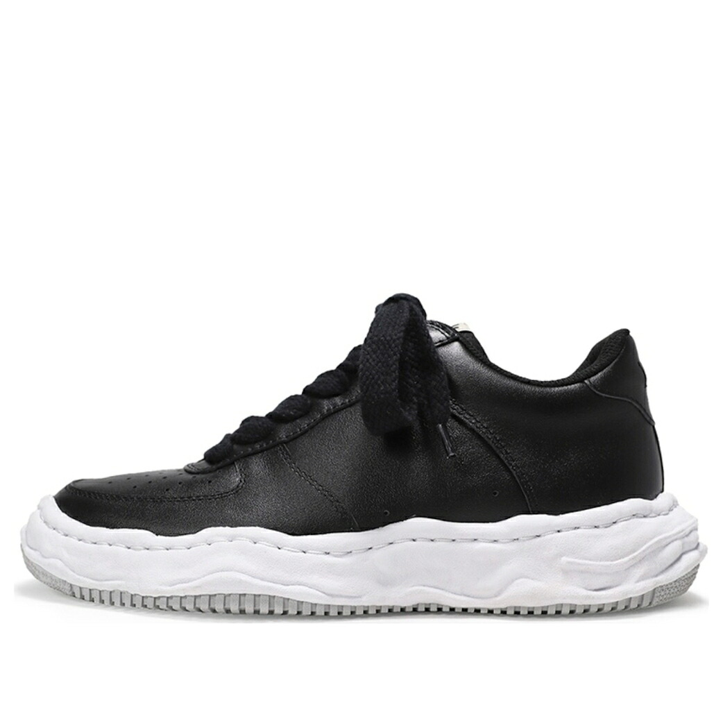 メゾン ミハラヤスヒロ レザー 黒色 ブラック 白色 ホワイト 'BLACK' スニーカー メンズ MAISON MIHARA YASUHIRO MAISON MIHARA YASUHIRO WAYNE OG SOLE LEATHER LOW A07FW702-BLACK / BLACK WHITE｜スニケス