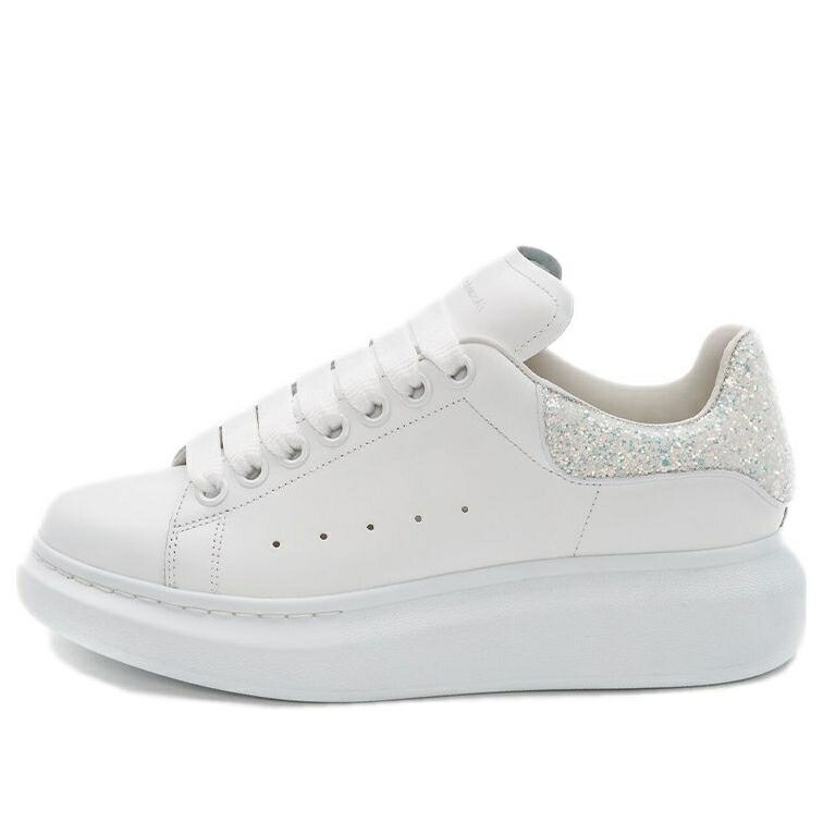 アレキサンダーマックイーン 靴 スニーカー しろがね色 しろがね色 白いこと 白いこと \u0027WHITE GLITTER\u0027 レディース ALEXANDER MCQUEEN (WMNS) ALEXANDER MCQUEEN OVERSIZED SNEAKER SILVER 558945WIB9T9550 / WHITE SILVER