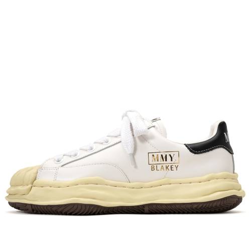 メゾン ミハラヤスヒロ レザー 靴 スニーカー 白色 ホワイト 黒色 ブラック 'WHITE' メンズ MAISON MIHARA YASUHIRO MAISON MIHARA YASUHIRO BLAKEY VL OG SOLE LEATHER LOW-TOP SNEAKER A09FW731-WHT / WHITE BLACK|スニケス