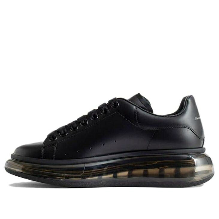 アレキサンダーマックイーン 靴 スニーカー 黒色 ブラック 'BLACK SOLE' メンズ ALEXANDER MCQUEEN ALEXANDER MCQUEEN OVERSIZED SNEAKER SHINY 604232WHX981000 / BLACK