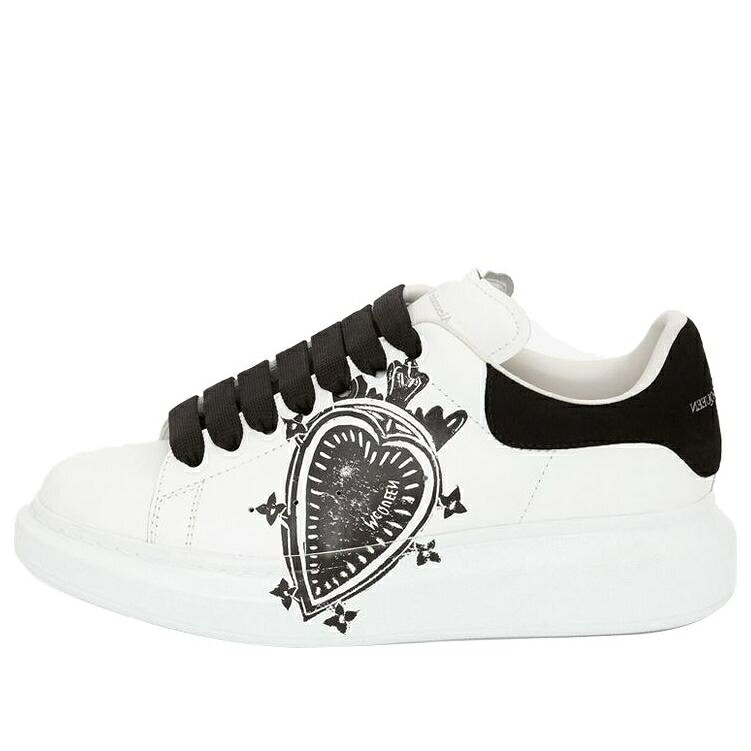 アレキサンダーマックイーン なめし革 ロゴタイプ 白いこと 白いこと 黒いこと 黒いこと \u0027WHITE BLACK\u0027 スニーカー レディース ALEXANDER MCQUEEN (WMNS) ALEXANDER MCQUEEN LEATHER HEART LOGO LACE UP OVERSIZED SNEAKERS 667570WIAF39061 / W