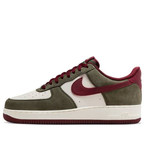 ナイキ カーキ アイボリー チーム カーゴ エアフォース '07 'CARGO RED' スニーカー メンズ NIKE AIR FORCE 1 LOW LV8 KHAKI PALE IVORY DARK TEAM FQ8714-302 / CARGO KHAKI PALE IVORY DARK TEAM 33,800円