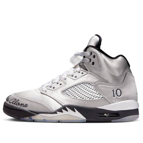 ナイキ ジョーダン 灰色 グレー 銀色 シルバー WINGS スニーカー レディース JORDAN (WMNS) AIR 5 RETRO IO2038-001 / MEDIUM GREY METALLIC SILVER