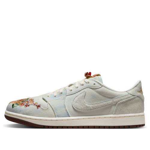 ナイキ ジョーダン 薄墨色 薄墨色 \u0027CNY HORSE\u0027 スニーカー メンズ JORDAN AIR 1 LOW OG YEAR OF THE 2026 IQ1108-011 / FOOTBALL GREY SAIL LIGHT