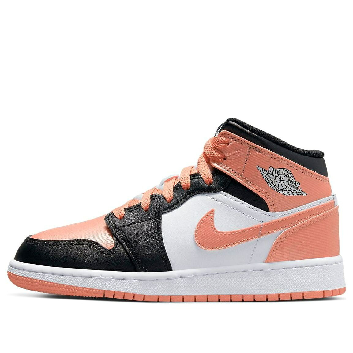 ナイキ ジョーダン ミッド 白色 ホワイト 黒色 ブラック 'WHITE ROOT' ジュニア キッズ JORDAN (GS) AIR 1 MID LIGHT MADDER DM9077-108 / WHITE BLACK LIGHT MADDER ROOT ベビー マタニティ スニーカー