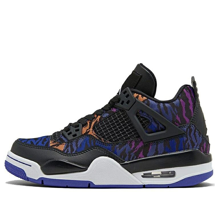 ナイキ ジョーダン 黒色 ブラック 白色 ホワイト ラッシュ 紫 バイオレット 'RUSH VIOLET' ジュニア キッズ JORDAN (GS) AIR 4 RETRO SE BQ9043-005 / BLACK WHITE RUSH VIOLET RACER ベビー マタニティ スニーカ｜スニケス