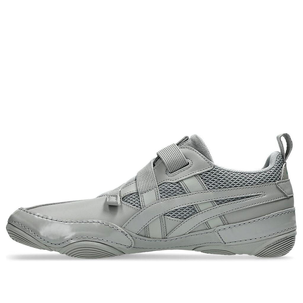 アシックス 薄墨色 薄墨色 \u0027GREY\u0027 スニーカー メンズ ASICS X ISSEY MIYAKE HYPER TAPING 1203B189-020 / GREY