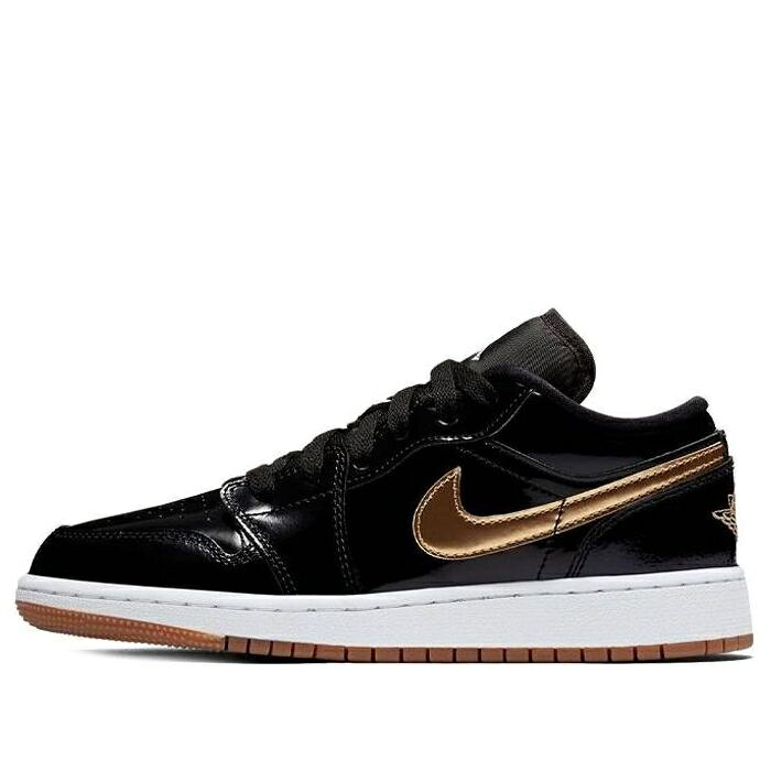 ナイキ ジョーダン 黒色 ブラック ゴールド 'METALLIC GOLD' ジュニア キッズ JORDAN (GS) AIR 1 LOW 554723-032 / BLACK GOLD ベビー マタニティ スニーカー
