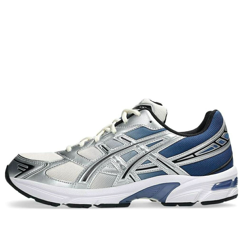 アシックス 銀色 シルバー クリーム ピュア 'METALLIC BLUE' スニーカー メンズ ASICS GEL-1130 SILVER 1203A784-100 / CREAM PURE SILVER｜スニケス