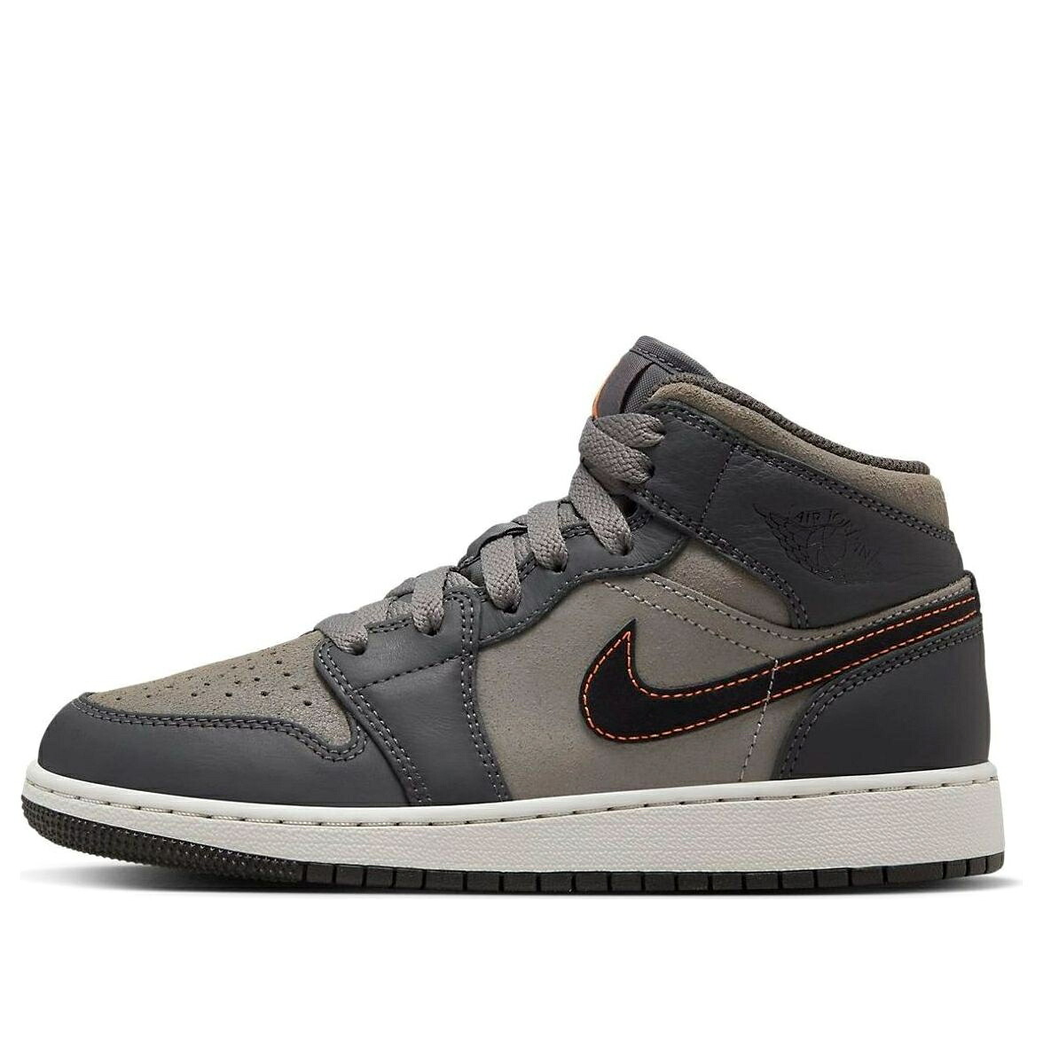 ナイキ ジョーダン ミッド ナイト スタジアム 黒色 ブラック 'NIGHT STADIUM' ジュニア キッズ JORDAN (GS) AIR 1 MID SE FQ8341-017 / NIGHT STADIUM BLACK FLAT PEWTER ベビー マタニティ スニーカー