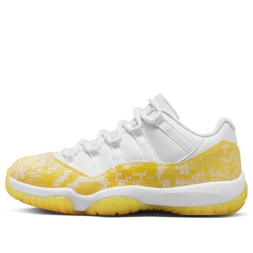 ナイキ ジョーダン 白いこと 白いこと 黄味がかった 黄色 \u0027YELLOW SNAKESKIN\u0027 スニーカー レディース JORDAN (WMNS) AIR 11 RETRO LOW AH7860-107 / WHITE TOUR YELLOW SAIL