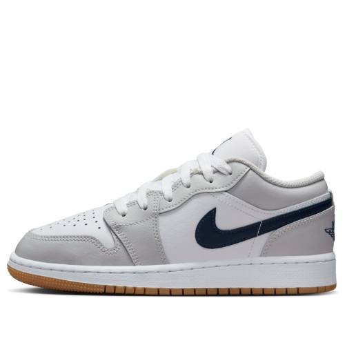 ナイキ ジョーダン 灰色 グレー 白色 ホワイト 'WHITE NAVY' ジュニア キッズ JORDAN (GS) AIR 1 LOW NEUTRAL GREY GUM MIDNIGHT 553560-146 / WHITE NEUTRAL GREY GUM MEDIUM ベビー マタニティ スニーカー