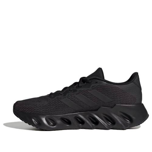 アディダス 幽客 黒いこと 黒いこと 中核グループ 炭素 \u0027CORE CARBON\u0027 スニーカー メンズ ADIDAS SWITCH RUN BLACK IF5718 / CORE BLACK CARBON