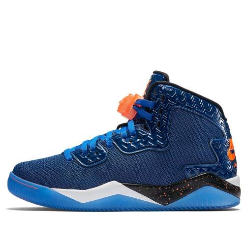 ナイキ ジョーダン 白色 ホワイト 'ゲームロイヤル 青 ブルー' スニーカー メンズ JORDAN AIR SPIKE FORTY PE 'GAME ROYAL' 807541-405 / GMAE ROYAL TTLORNG WHITE BLK