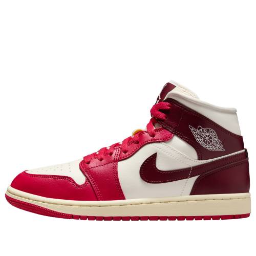 ナイキ ジョーダン ミッド 野球クラブ 赤 赤いこと \u0027MYSTIC HIBISCUS\u0027 スニーカー レディース JORDAN (WMNS) AIR 1 MID BQ6472-119 / SAIL DARK TEAM RED MYSTIC