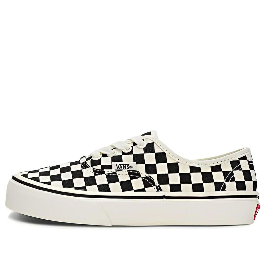 ヴァンズ バンズ オーセンティック スニーカー 運動靴 黒色 ブラック 白色 ホワイト 'MARSHMALLOW BLACK' ジュニア キッズ VANS (GS) AUTHENTIC CHECKERBOARD SHOES VN000WWXKIG / BLACK WHITE ベビー マタニティ｜スニケス