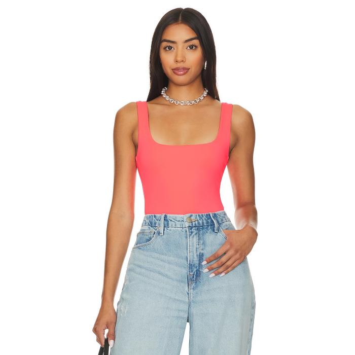 グッドアメリカン Good American 【 Scuba Modern Tank Bodysuit Women Fiery Coral002 】 モダン タンクトップ ボディースーツ レディースファッション トップス タンクトップ レディース